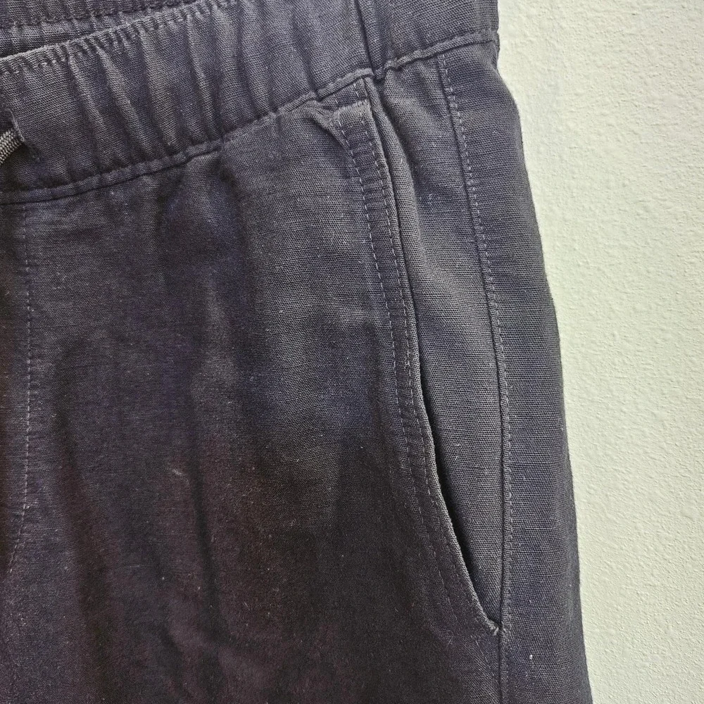 Abercrombie and Fitch Men's Pull On Relaxed Shorts Navy XS